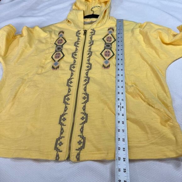 Chico’s Yellow Geo‎ Embroidered Hooded Zip Up Jacket - Picture 5 of 10
